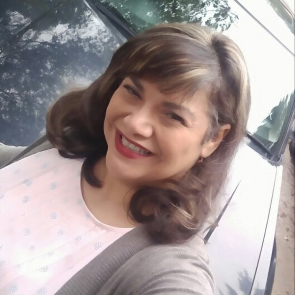 Meet your Posher, Monica